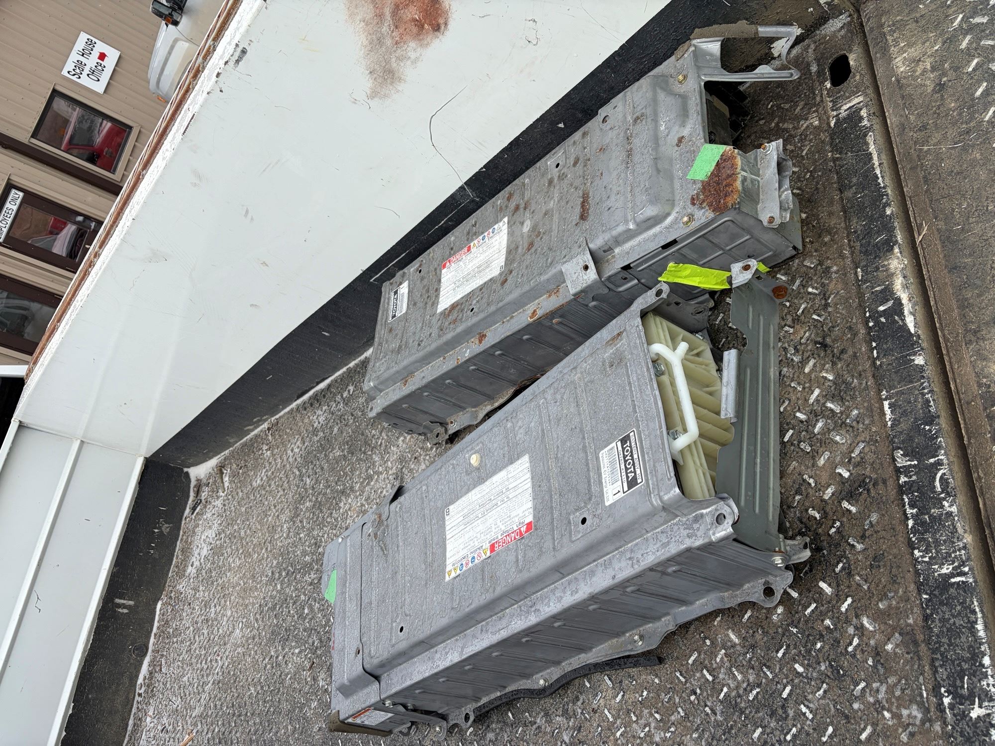 Alkaline Electrolyte Battery 1